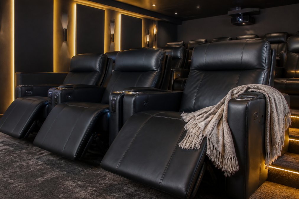 Luxury Home Theater Seating: The Complete Comfort Guide